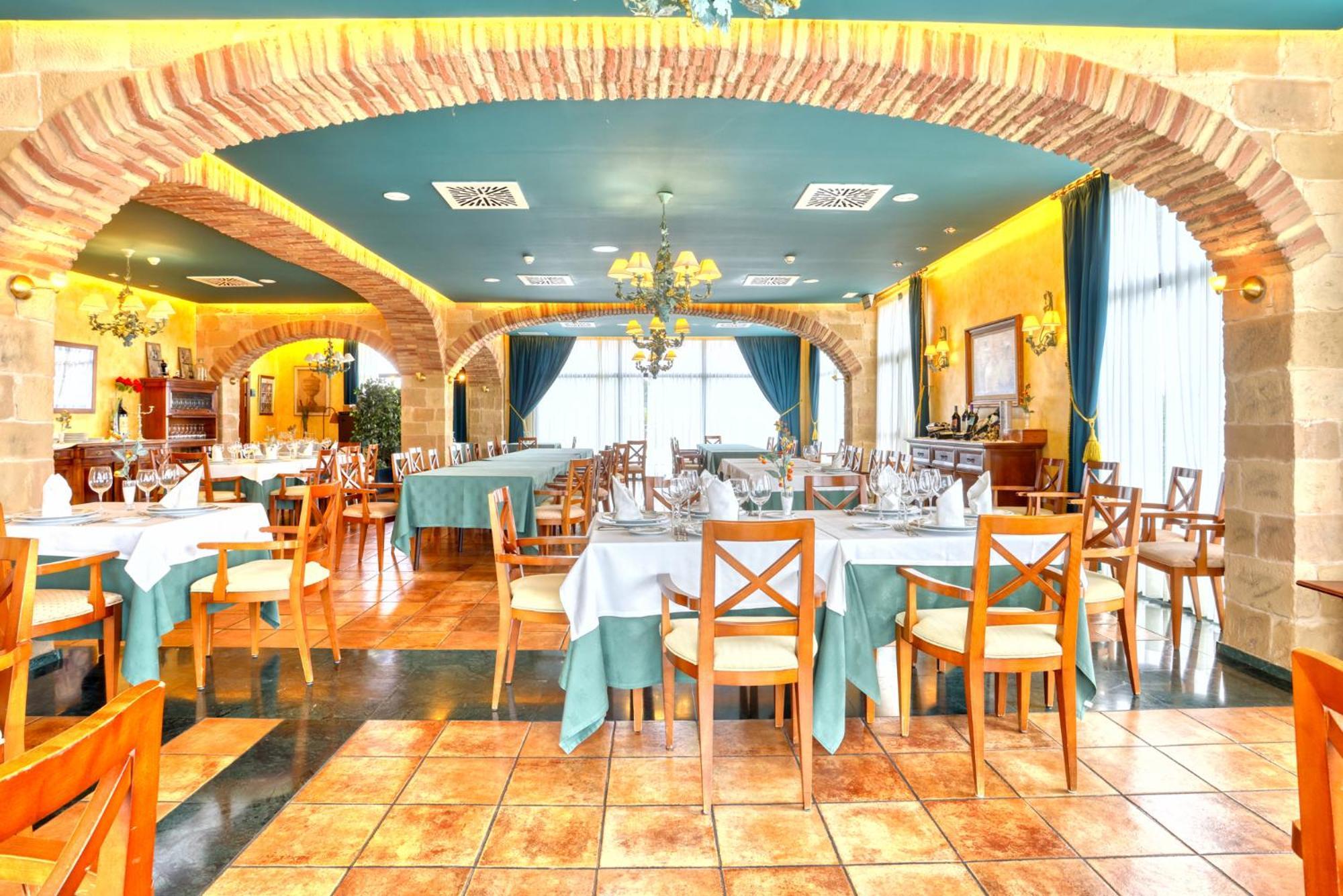 Hotel Villa De Almazán Exteriér fotografie